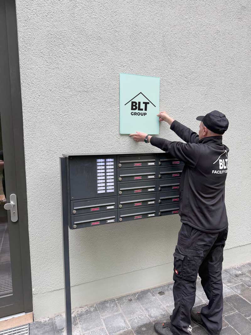 BLT Facility Service Fahrzeuge und Maschinen im Einsatz in Berlin